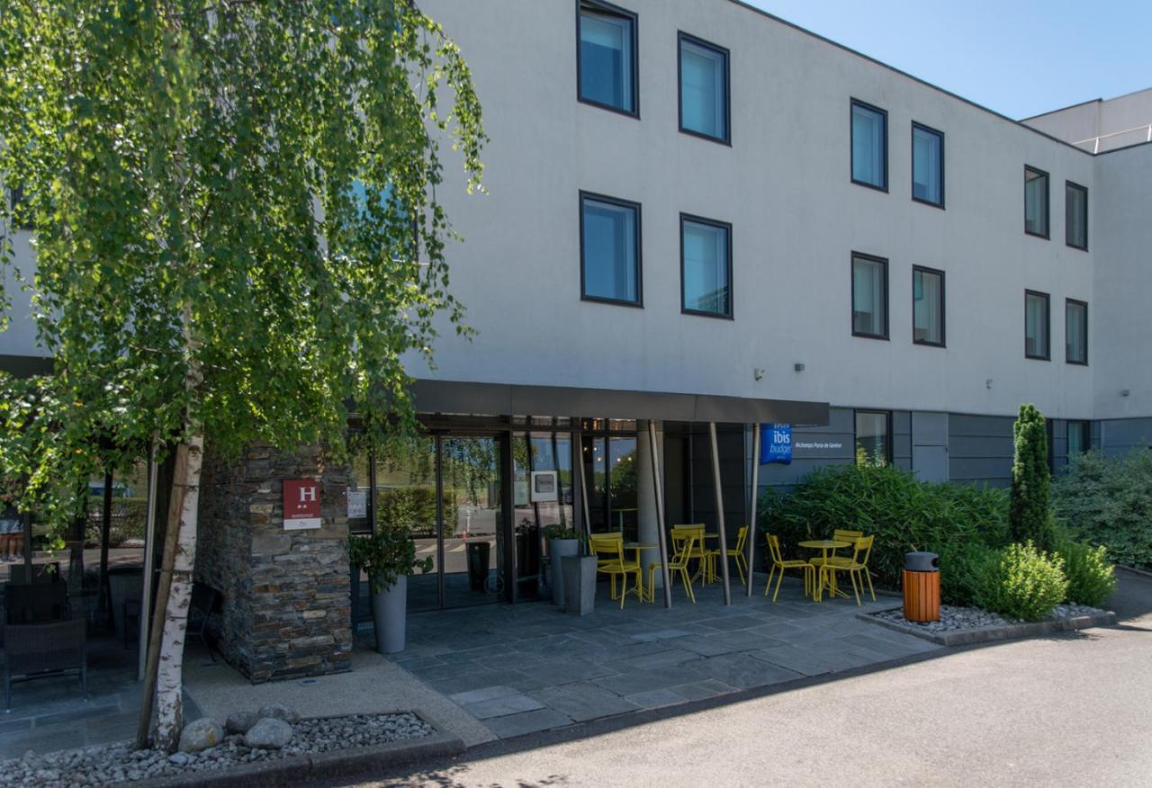Ibis Budget Archamps Porte De Geneve Eksteriør bilde