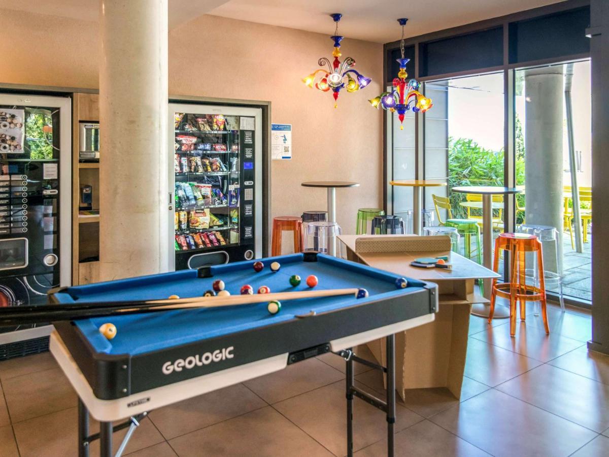 Ibis Budget Archamps Porte De Geneve Eksteriør bilde