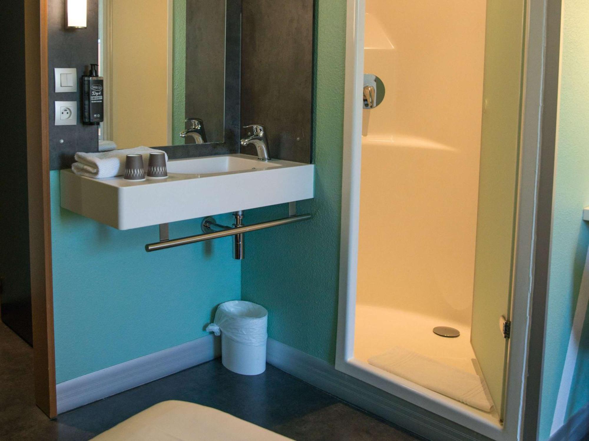 Ibis Budget Archamps Porte De Geneve Eksteriør bilde