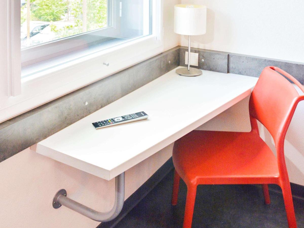 Ibis Budget Archamps Porte De Geneve Eksteriør bilde